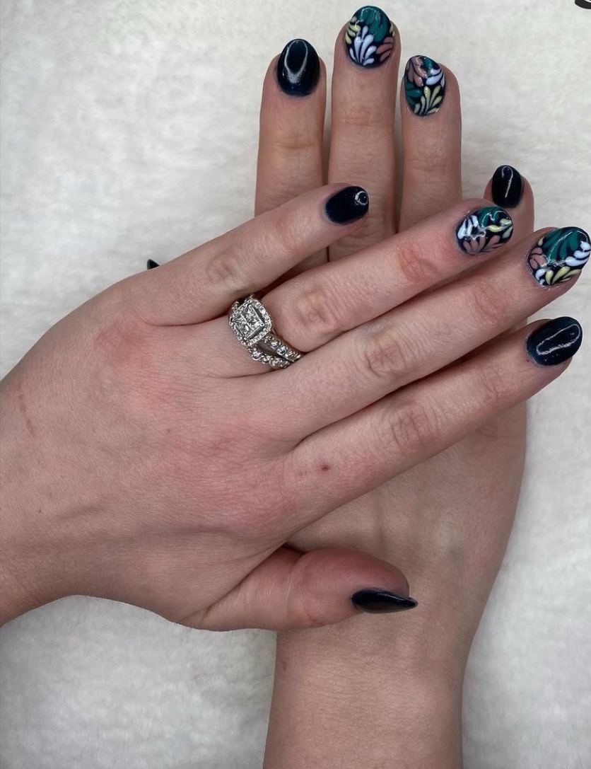Sakura Nails nail photo 1